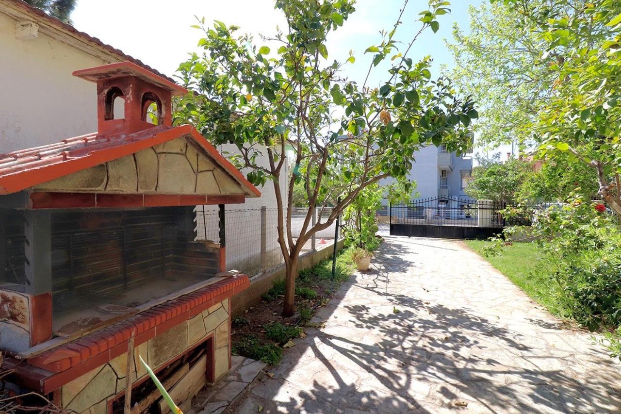Vila Μoderna Family Nikiti  Exterior foto